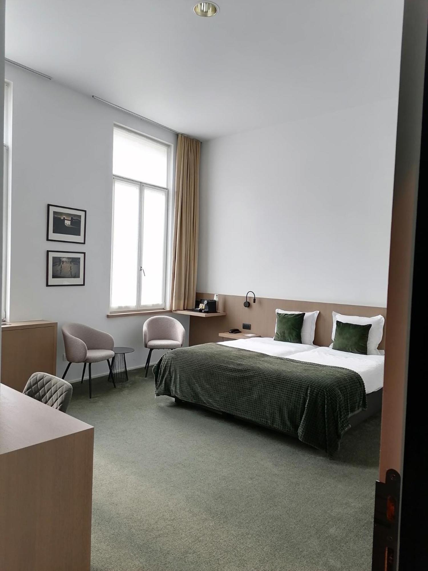 קורטרייק Hotel Messeyne מראה חיצוני תמונה